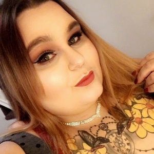 Meet your Posher, Jenn